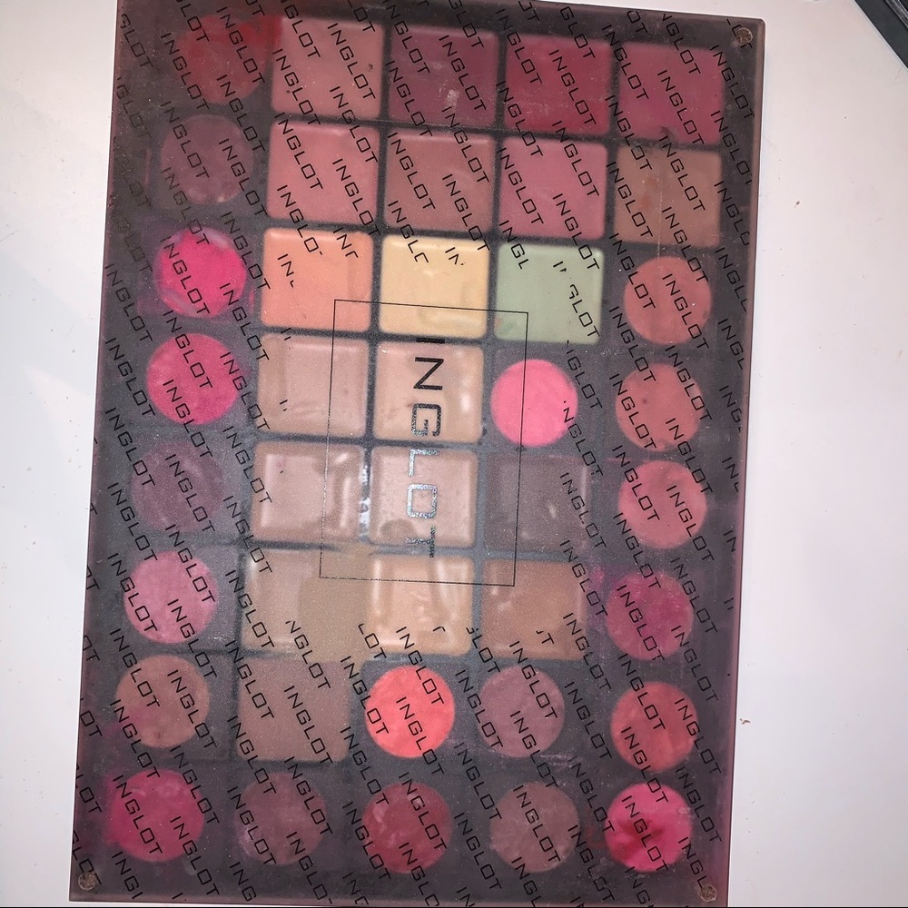 Inglot freedom palette (40)